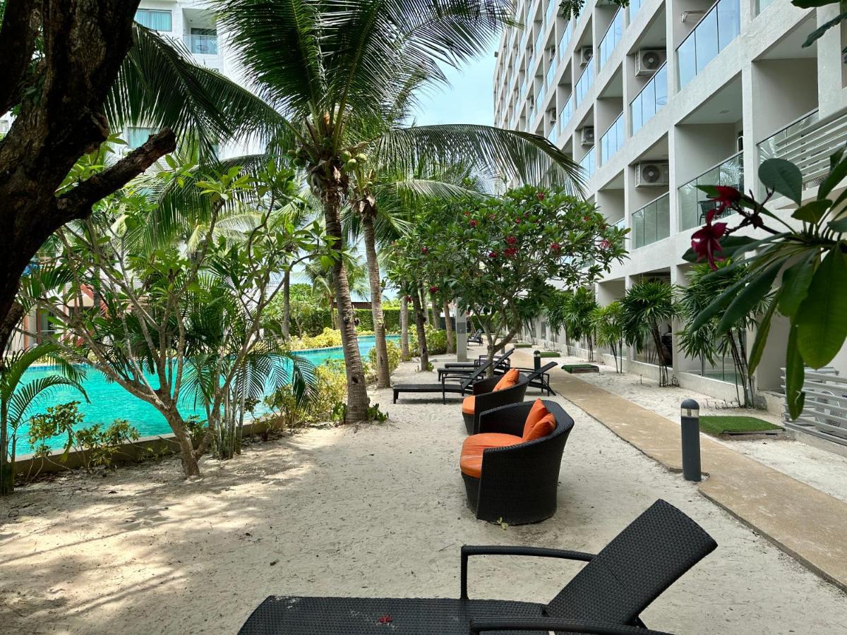 Laguna Beach Resort 3 Maldives Джомтьєн-Біч Екстер'єр фото